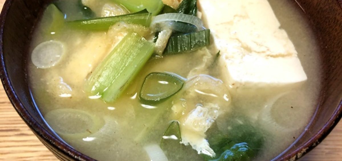 レシピ 小松菜と豆腐のお味噌汁 ビセットプラザ 東中野